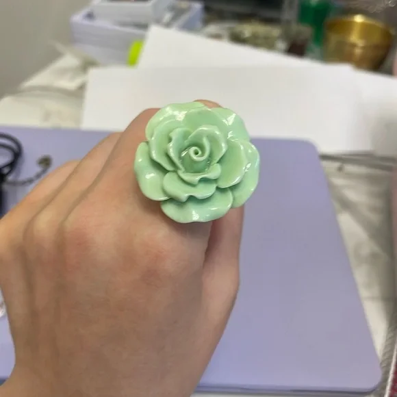 ring - Picture 1 of 1